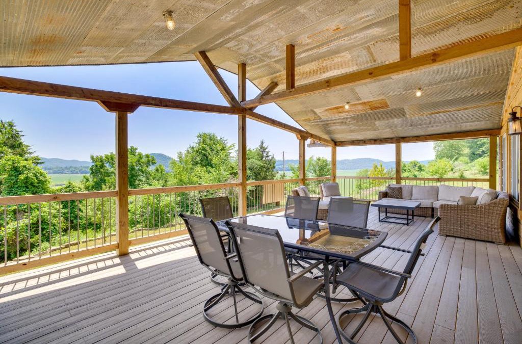 New Albin Vacation Rental with Fire Pit and Views!