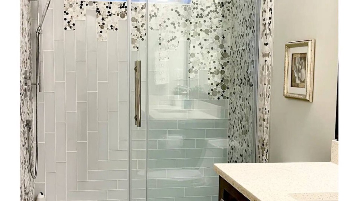 New Clean modern Entire Suite w/ Unbeatable Value.