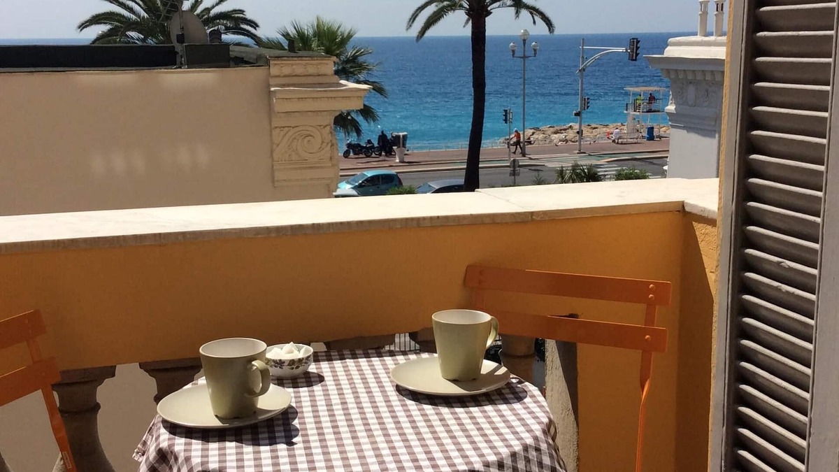 On the Promenade Des Anglais, beautiful building from 19th