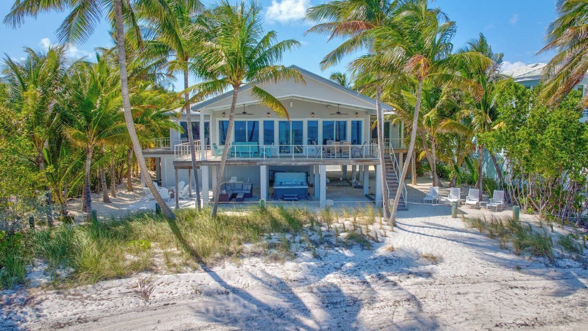 P04 - Spectacular 6 bedroom, 6 bath home is a rare beach front beauty with.