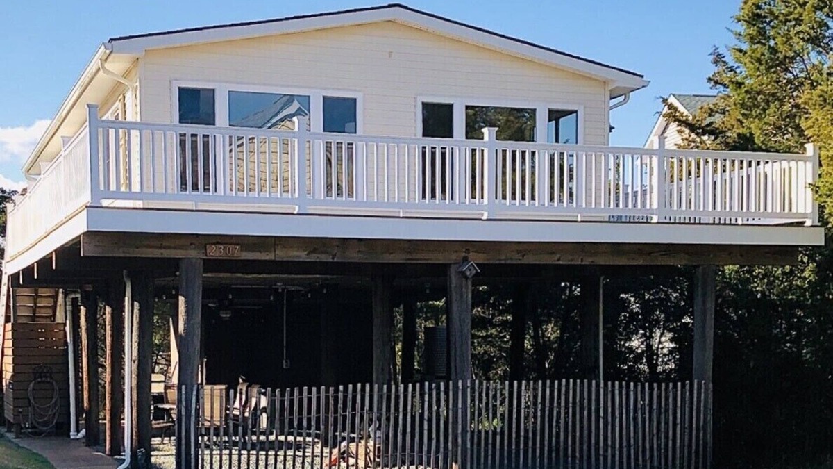 ✨Pet Friendly✨Walk to the beach from this coastal cottage on Broadkill!