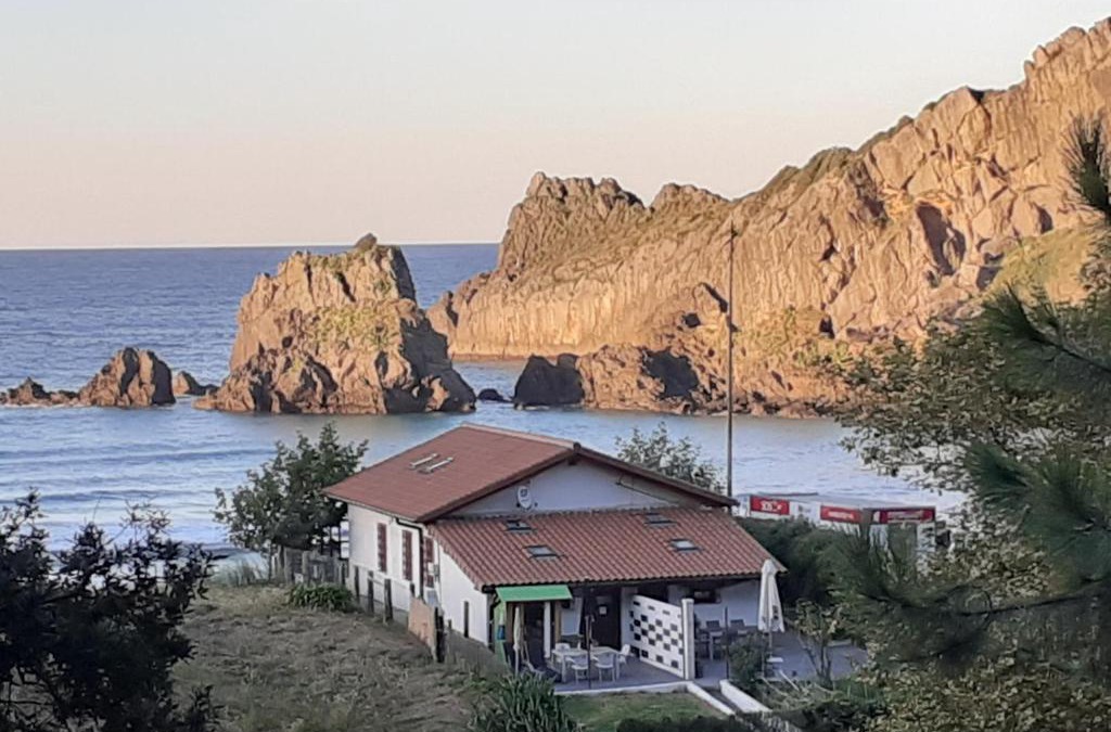 Playa Laga EBI952