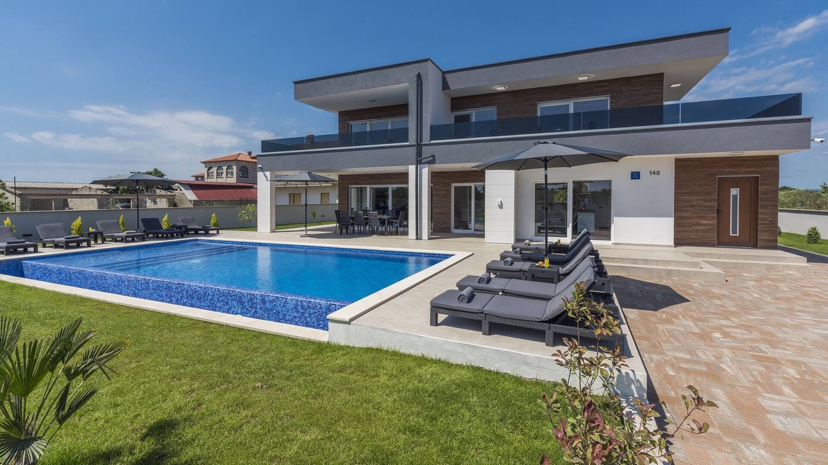 Predivna Villa za 11 osoba, nedaleko Pulskih plaža