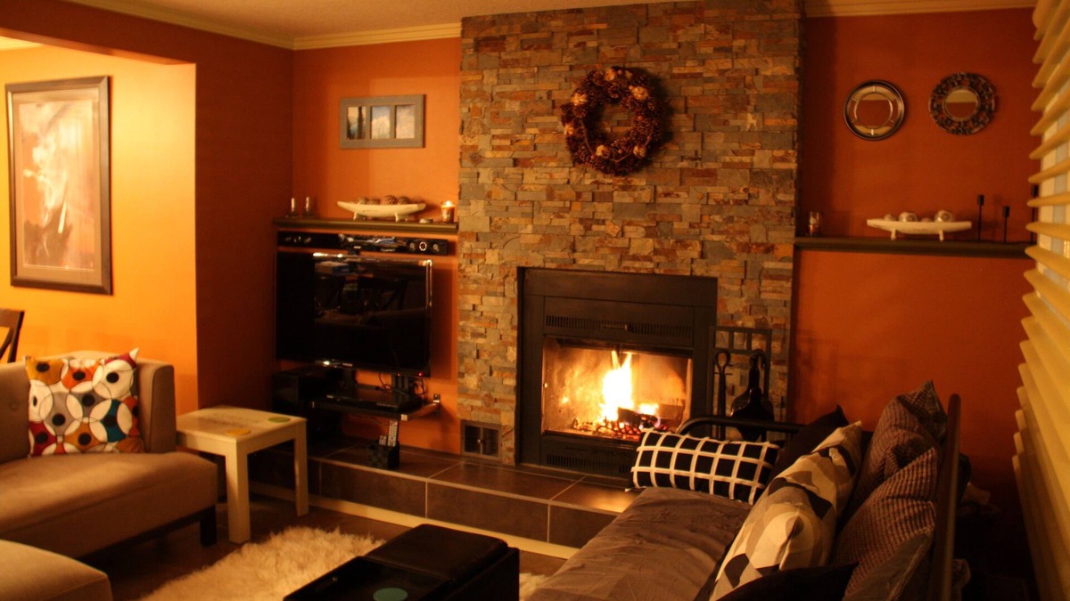 Renovated Studio Condo At Panorama Ski-In Ski-Out