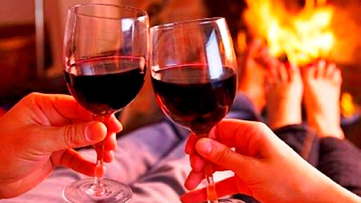 Romantic Lakeside Cottage ❤️ Log Burner ★ The Perfect Winter Get away