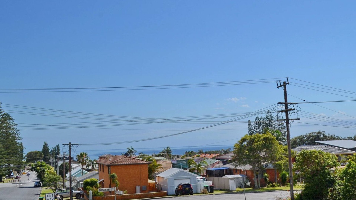Seaview Townhouse 4 - walk to the beach