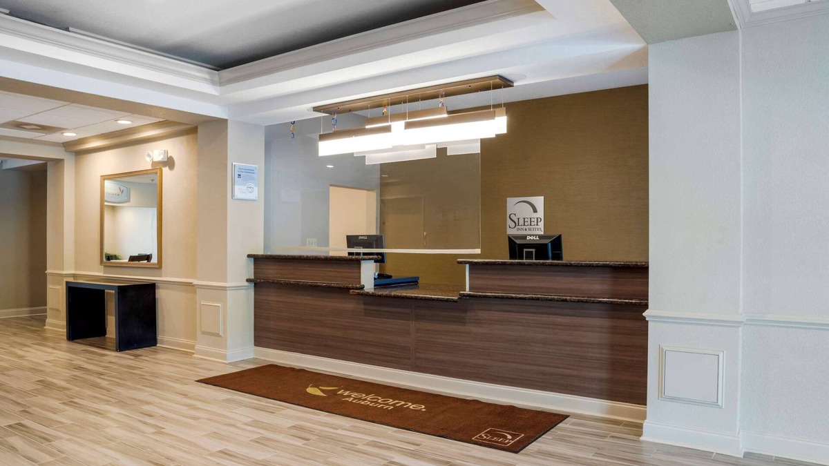 Sleep Inn & Suites Auburn Campus Area I-85
