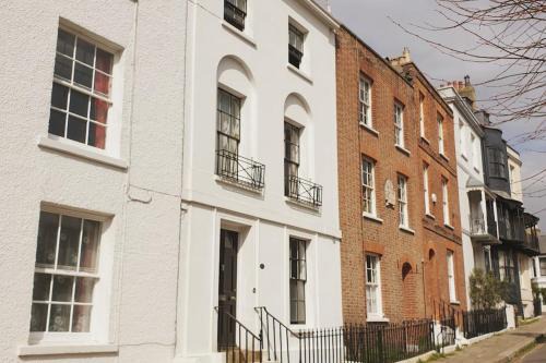 Stanhope House