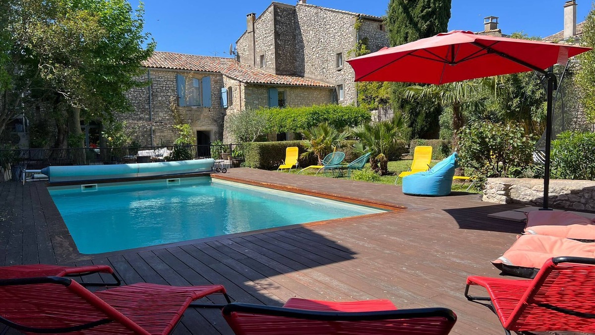 Stunning A/C Fully Renovated 18th c House w/heated Pool in traditional village