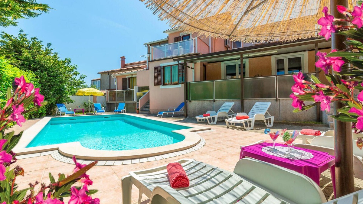 Stunning home in Pula