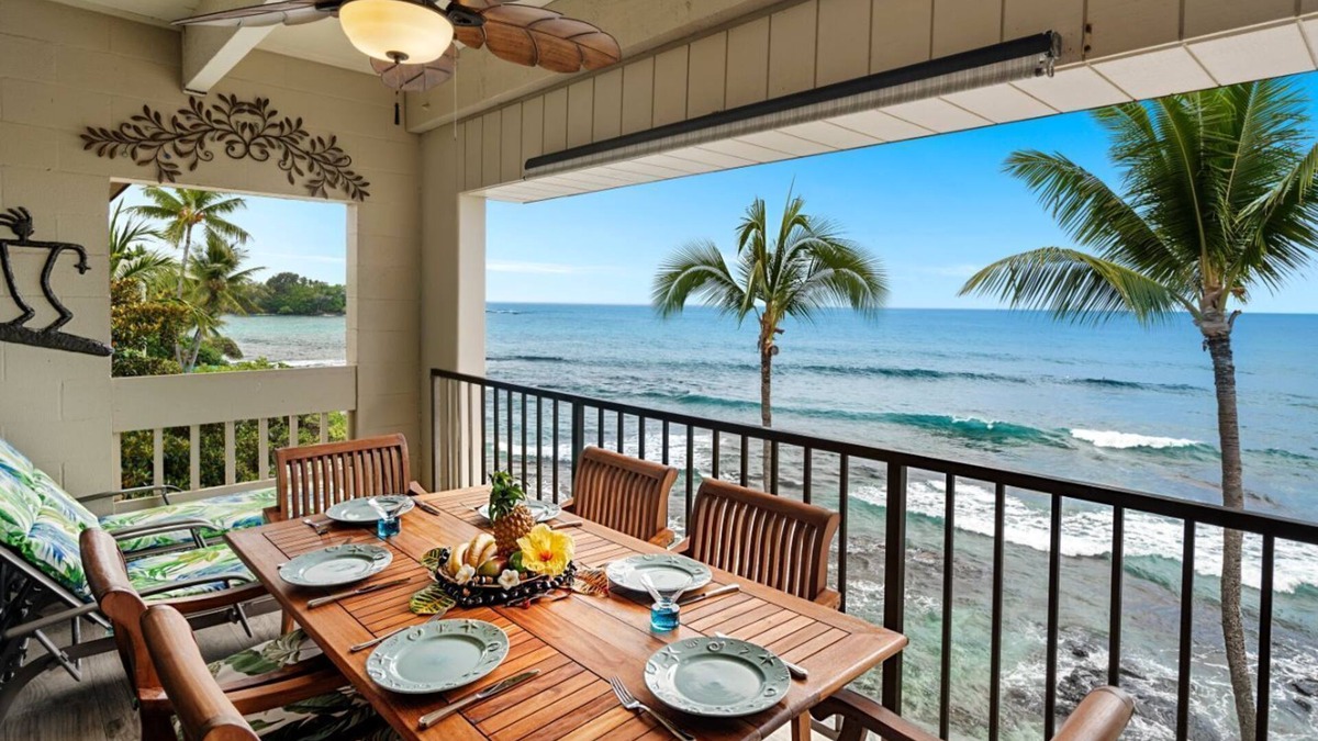 🏖️Stunning Top Floor Ocean Front Condo | AC & WIFI
