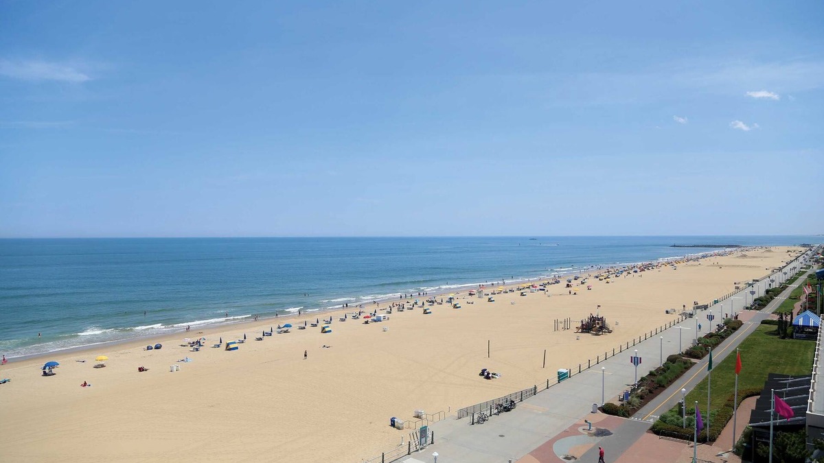 Surfbreak Virginia Beach Oceanfront, Ascend Hotel Collection