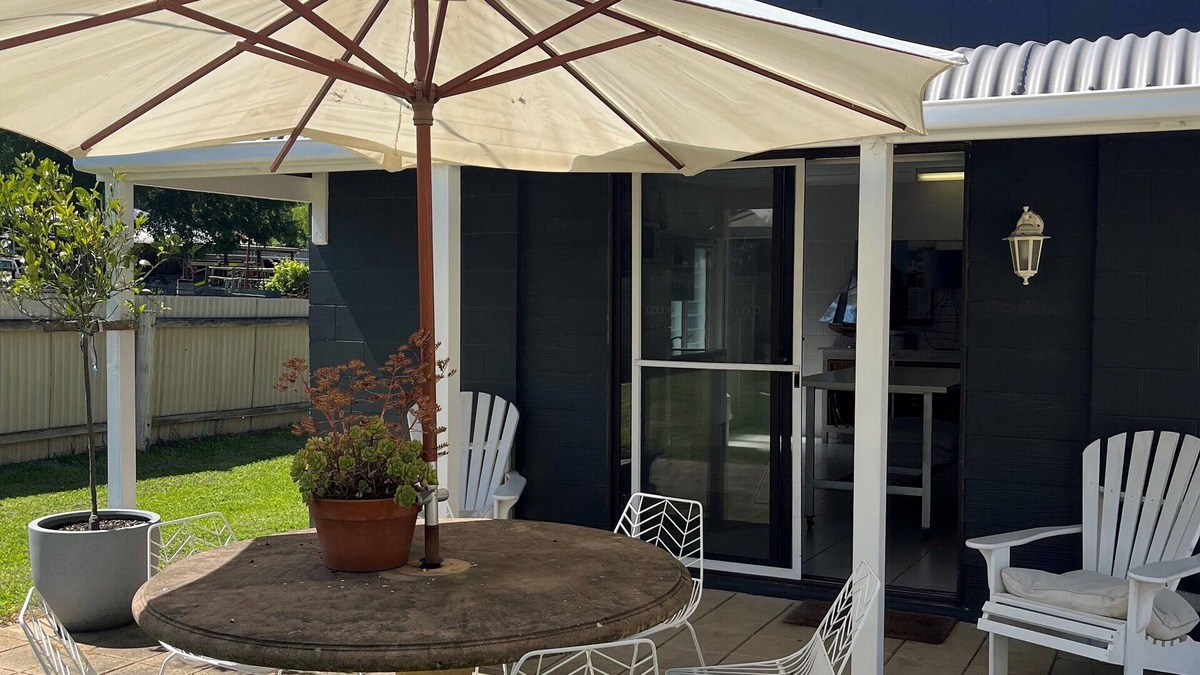 THE SHACK - GOOLWA CENTRAL