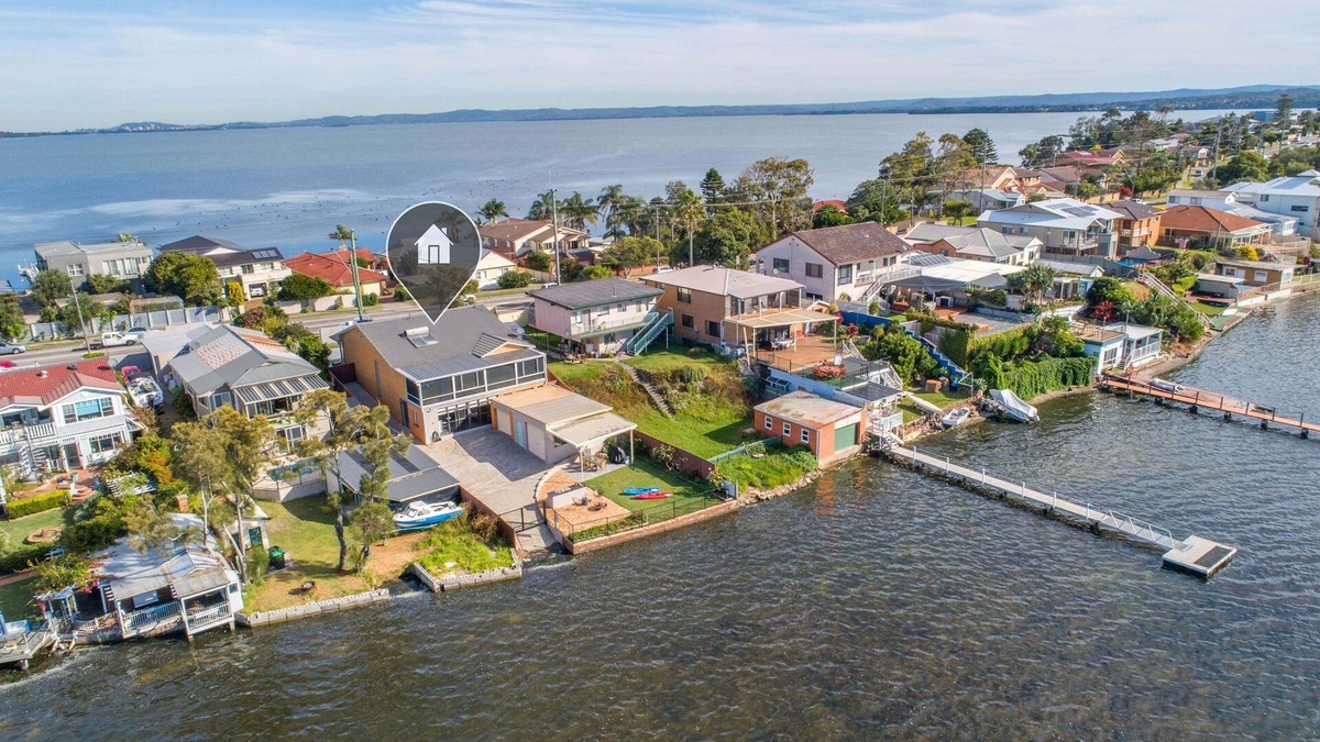 The Toukley Boathouse Direct Waterfront with Boat Ramp and Jetty . nn