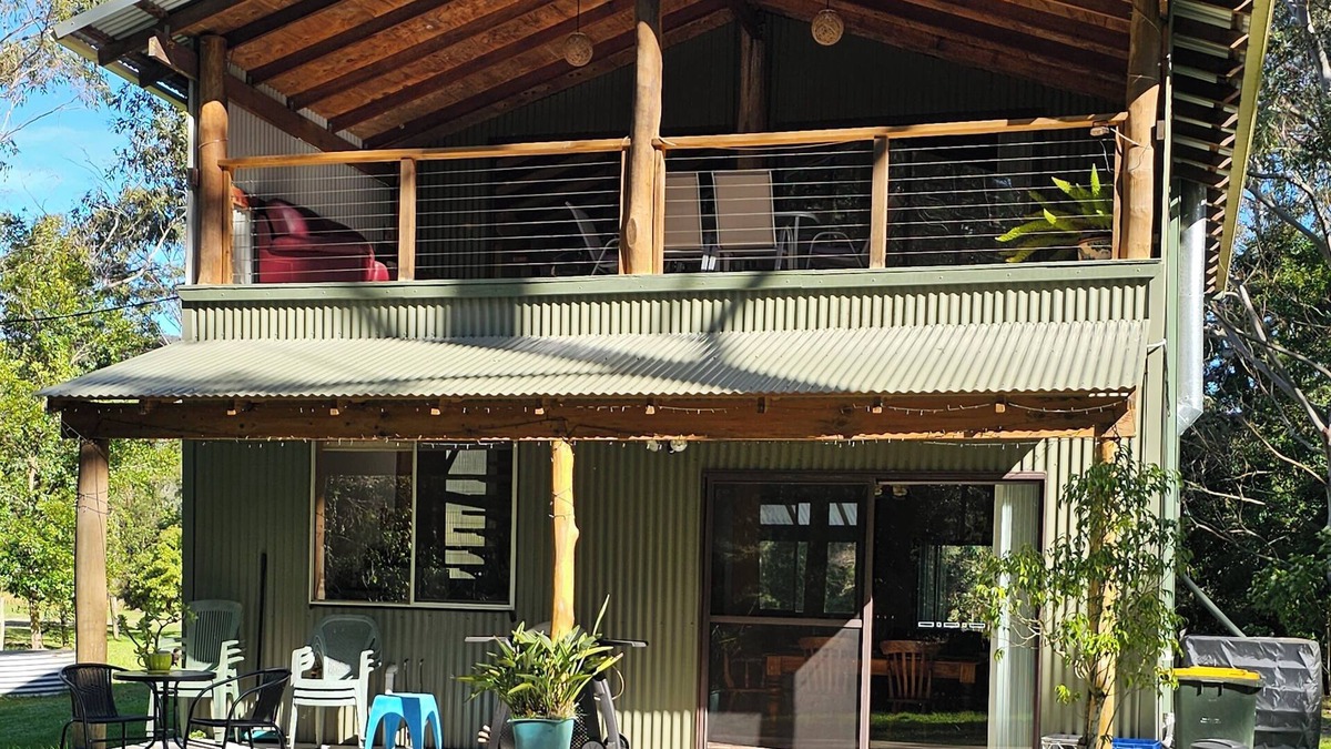 TRANQUIL BUSH RETREAT withnaircon wifi indoor and outside fires