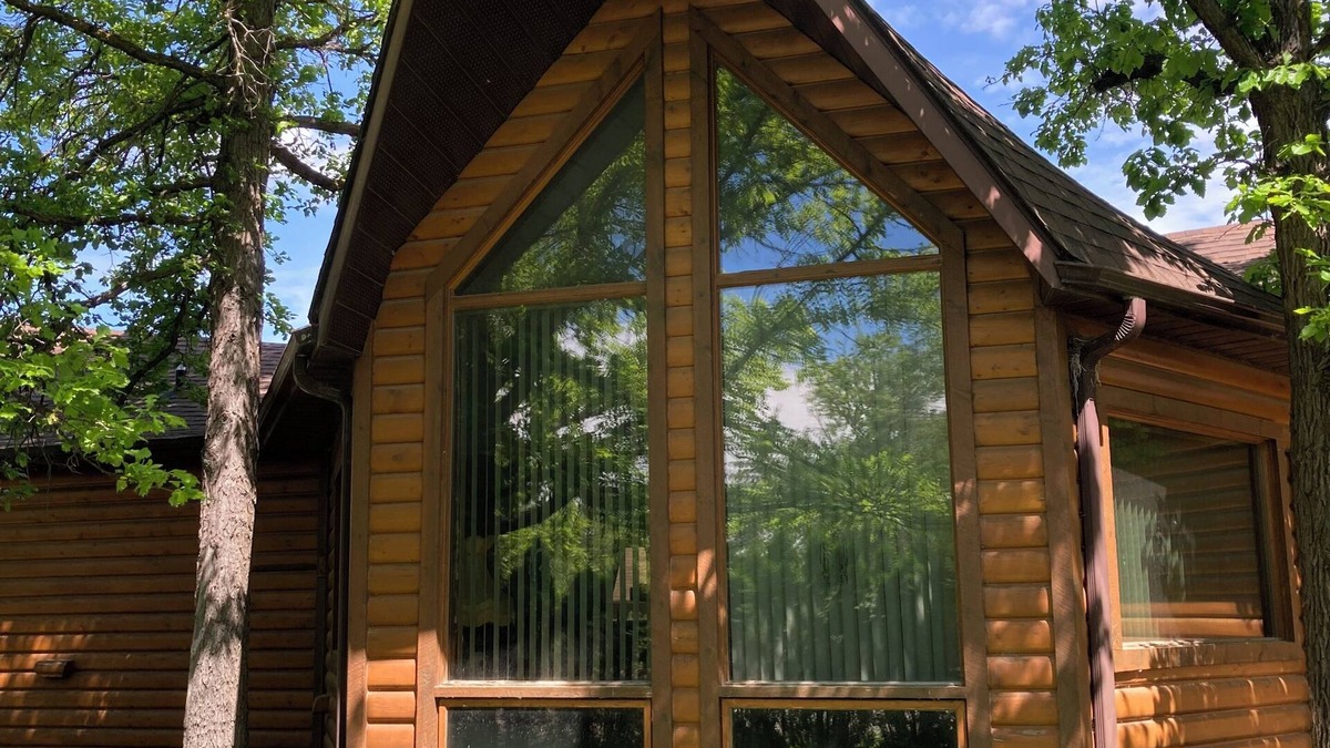 Two Bedroom Cottage near St Malo Provincial Park. Only 5 min. walk to the beach