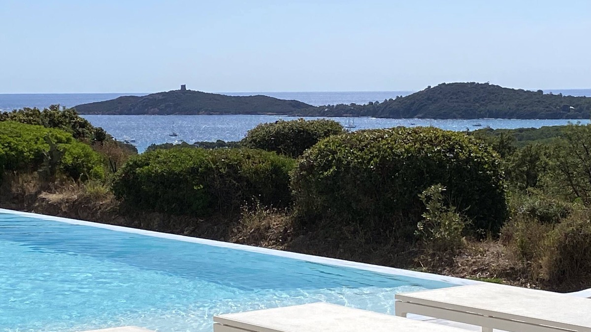 Villa Luxe Vues Magnifiques mer et Montagne Piscine Chauffée 6 ch 6 sdb air co