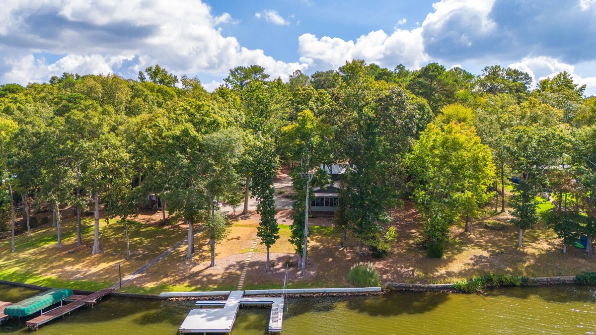 Waterfront Cottage Lake Oconee, Private Dock