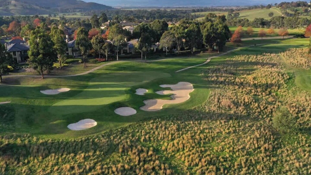 Yarra Valley Serenity House in Golf Course Resort