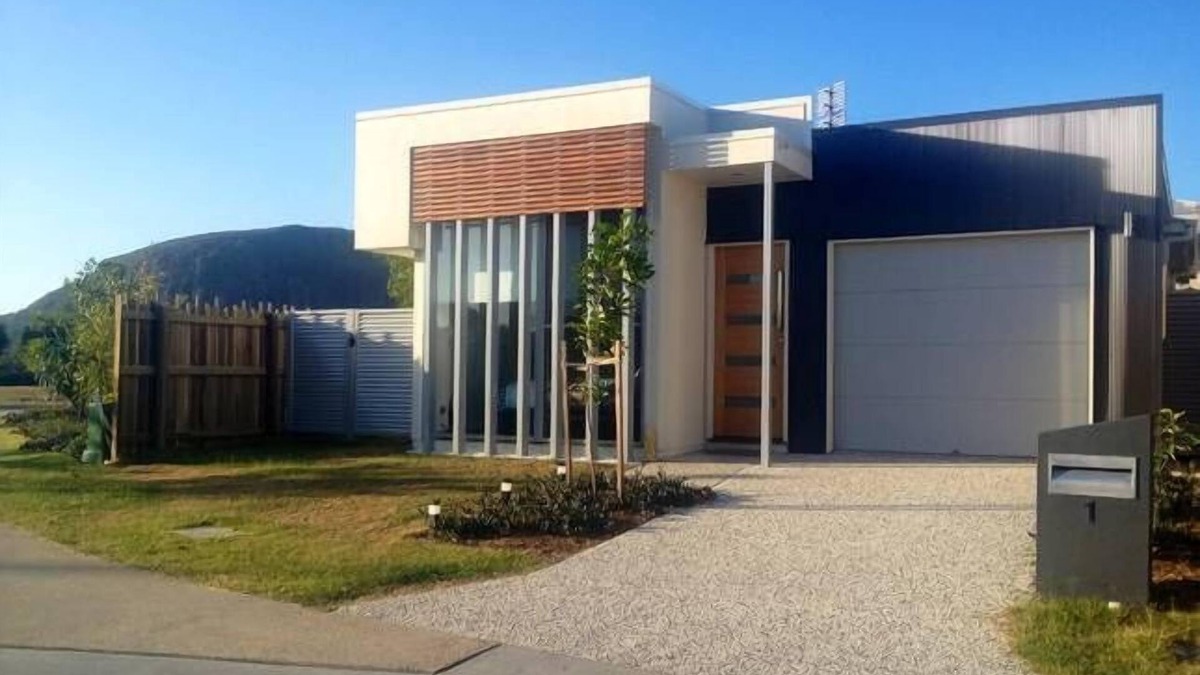 Zeby's Beach Break - located at Mount Coolum