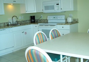 2 bedroom, 2 bath condo on beautiful New Smyrna Beach