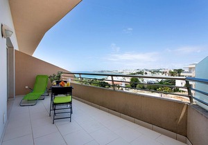 Albufeira Beach Apartment with sea views of the Bay all the way to the Old Town