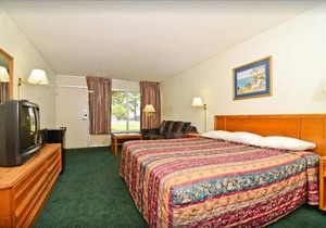Americas Best Value Inn Wilson - UNIT 5 (ONE BEDROOM) GROUND FLOOR