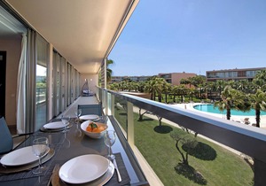 'Apartment Herdade dos Salgados' close to the Beach with Shared Pool & Wi-Fi