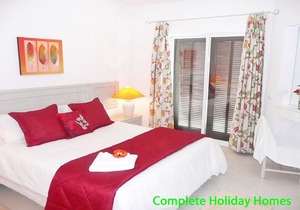 Beautiful 2 Bedroom Ground Floor Apartment sleeping 4+2