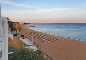 Club Albufeira - Air conditioned, 2 beds 2 bath with Fibre WiFi throughout.