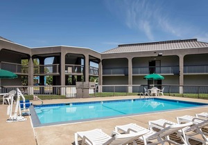 Days Inn by Wyndham Wilson