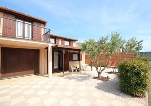 Domaine de vacances à 600m de la plage villa climatisée WIFI 3 chambres 7 couchages animations et piscines en supplément - LRTAMW29