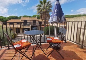 Domaine de vacances à 600m de la plage villa climatisée WIFI 3 chambres 7 couchages animations et piscines en supplément - LRTAMW29