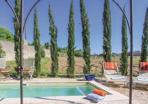 Gorgeous Home In Pont Saint Esprit