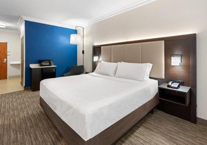 Holiday Inn Express Hotel & Suites Klamath Falls Central