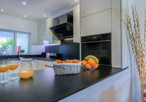 ★Luxury 3 Bedroom Apartment, Pool & Garden Views, Clube Albufeira near Old Town