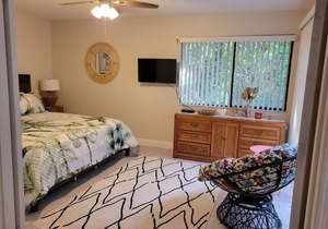 New Remodel Tropical 2BR Villa ☆Sea Woods Development ☆ Across street from beach