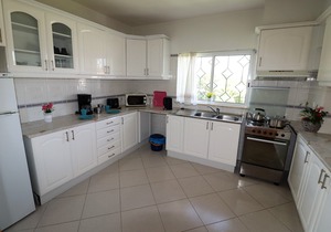 Resort Solcosta- 2 bedroom apartment, pool, A/C, Wi-Fi, Gym,close to restaurants