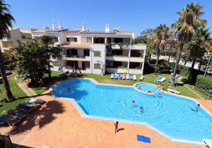 Resort Solcosta- 2 bedroom apartment, pool, A/C, Wi-Fi, Gym,close to restaurants