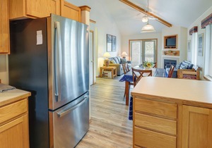 Resort-Style Klamath Falls Home, Golf Course View!