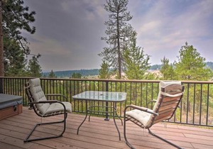 Resort-Style Klamath Falls Home, Golf Course View!