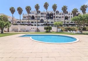 Vacation Apartment "Apartamentos Ninho das Gaivotas 508" with Pool, Wi-Fi, A/C, Balcony & Garden; Parking Available