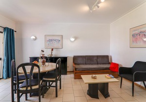 Vacation Apartment "Apartamentos Ninho das Gaivotas 508" with Pool, Wi-Fi, A/C, Balcony & Garden; Parking Available