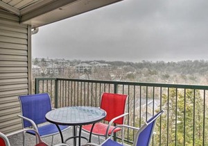 Vibrant Holiday Hills Resort Condo with Balcony