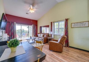 Vibrant Holiday Hills Resort Condo with Balcony