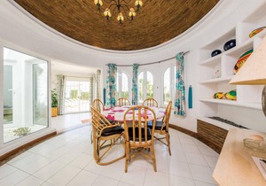 Villa ∙ 3 bedrooms ∙ 6 guests