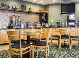 Quality Inn Geneseo | Geneseo