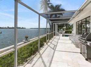 South Seas | Isles of Capri