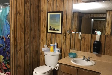 Fishing Bunk room in Port O'Connor 【 APR 2024 】 in Port O Connor, Texas  (TX), USA
