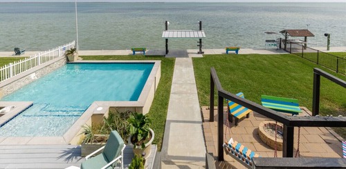 Exceptional Vacation Home with Pool in Beautiful Rockport Texas